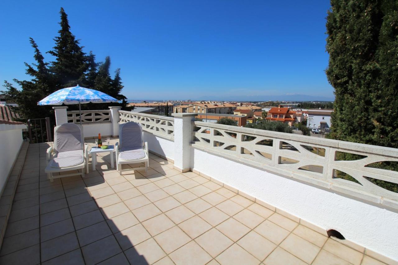 Holiday home Apart-rent Casa Grecs 2029 *