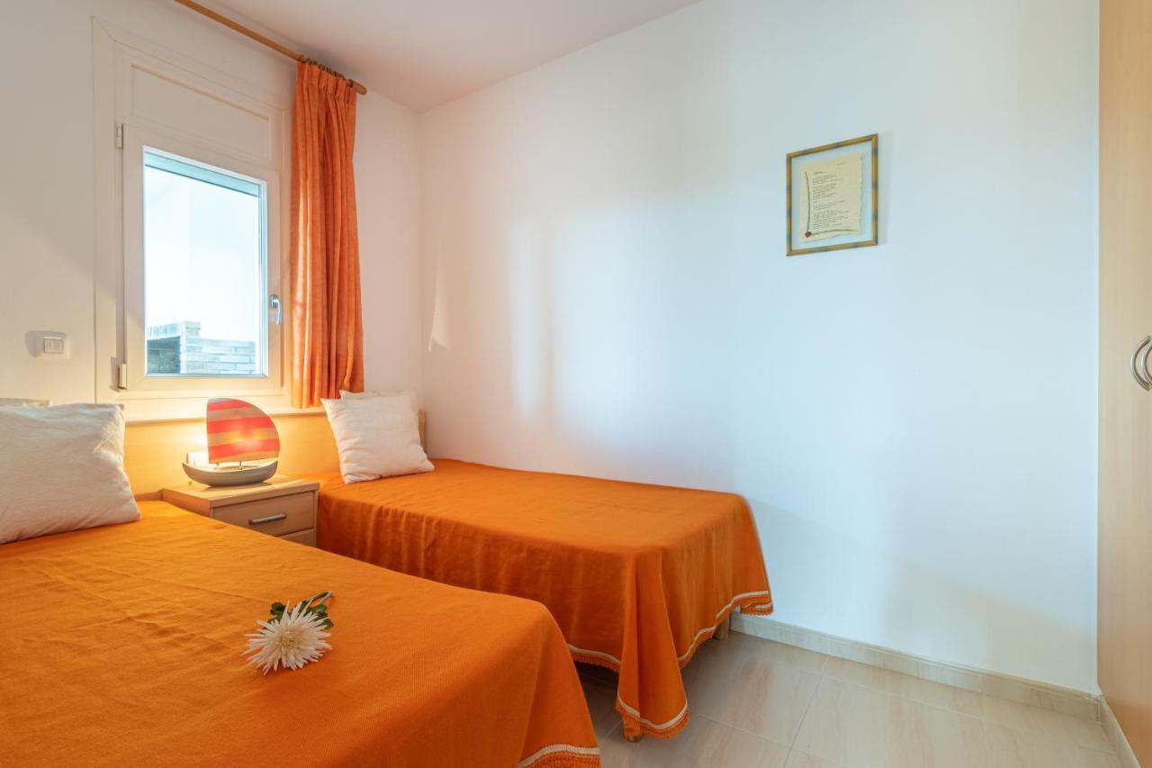 Apart-rent Casa Grecs 2029 *